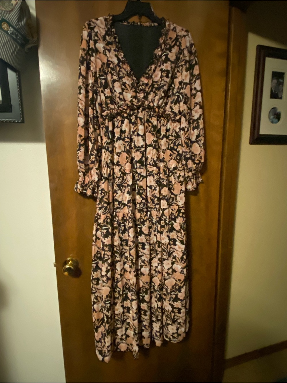Floral V-Neck Long Sleeve Maxi Dress in Pink and Black
